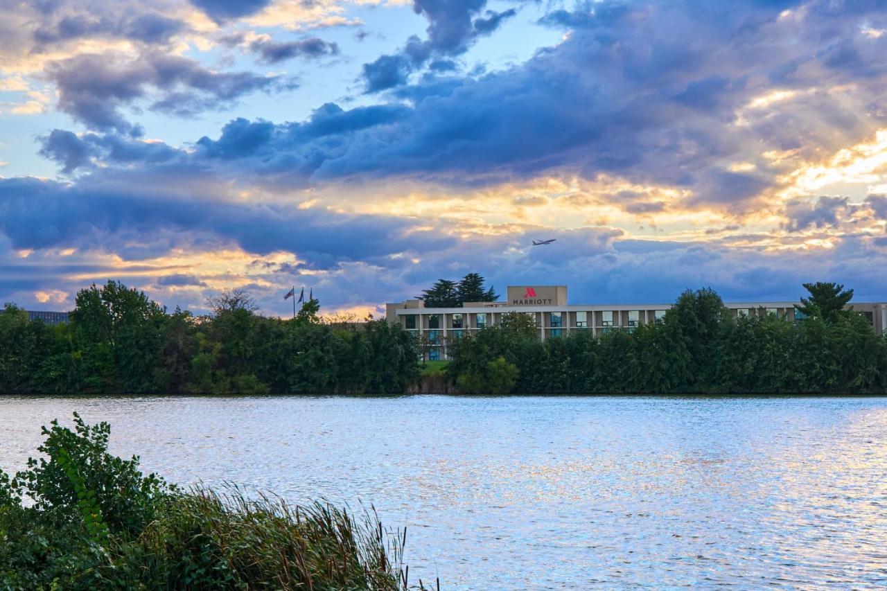 Washington Dulles Airport Marriott Ξενοδοχείο Sterling Εξωτερικό φωτογραφία